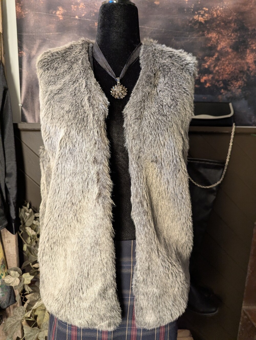 Talula Faux Fur Vest. Sm